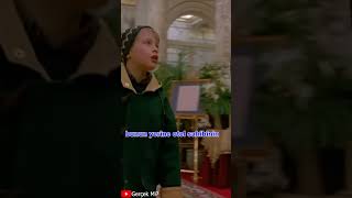 Evde Tek Başına Sürpriz Detay