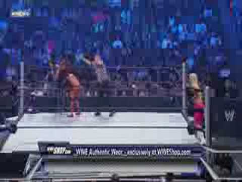 WWE Smackdown 8 21 09 Melina Maria vs Layla 3 N