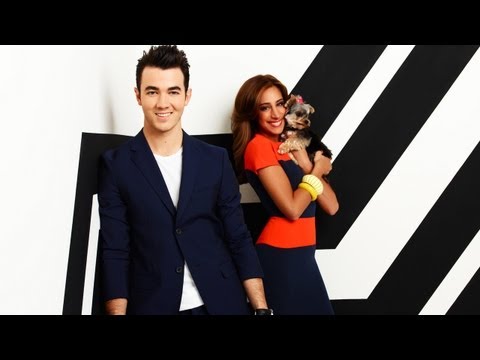 Kevin & Danielle Jonas Play