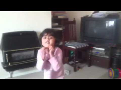 Vada mappilai song trisha dancing
