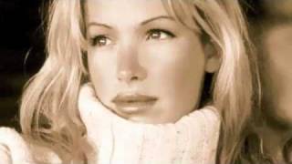 Watch Ophelie Winter Soon video