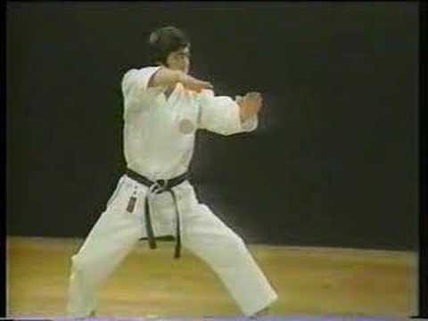 Heian Yondan - Shotokan Karate - YouTube