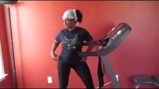 Dancing On The Treadmill Azonto & Gangnam Style