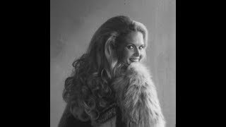 Watch Lynn Anderson Stand By Your Man video