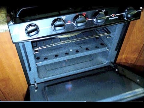 VIDEO : how to properly make pizza in a rv oven. - rvrvovensare notoriously bad for even heat - which means yourrvrvovensare notoriously bad for even heat - which means yourpizzamay be burnt in one area and frozen in the other. however, ...
