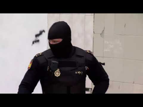 Policテュa Nacional y Agencia Tributaria coordinan un operativo contra el narcotrテ。fico