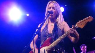 Watch Liz Phair Friend Of Mine video