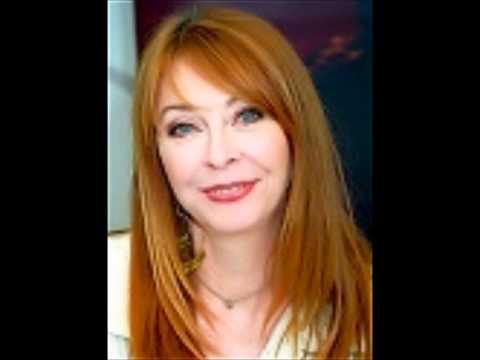 Cassandra Peterson aka Elvira at the Chicago Theatrical Premiere of her 