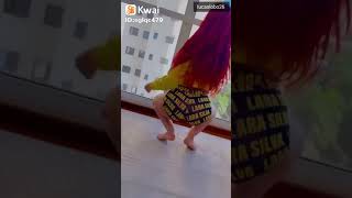 Lara Silva Rebolando