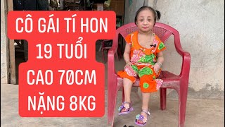 CÔ GÁI TÍ HON 19 tuổi như trẻ 2 tuổi hot nhất MXH: Nhiều người đến quay chứ có ai giúp con đâu?