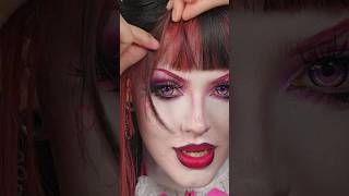 Draculaura Makeup