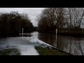 Video Cyclist Powers His GT Through Flood Water On The A417 30th November 2012