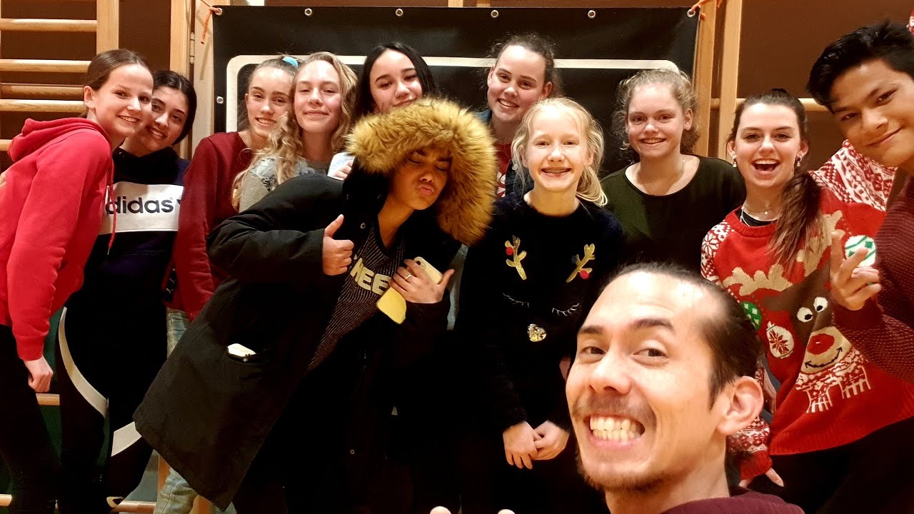 Merry Christ-moves, Vrolijk Kerstfeest | Dance Centre Extreme