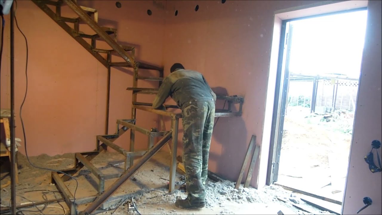 Лестница своими руками с металлокаркасом 981