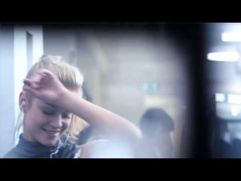 Sony Ericsson Xperia X10 - Video Promo