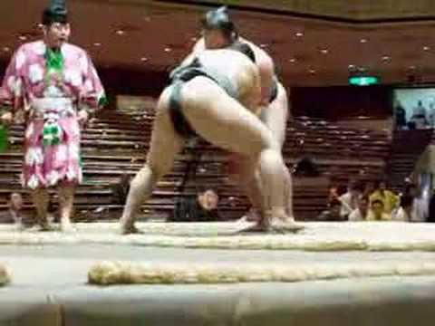 Tokyo Hello Kitty Land. Grand Sumo Tournament Tokyo - 5/18/06