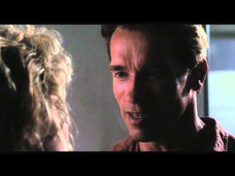 OFFICIAL TRAILER: Total Recall:...