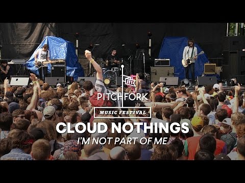 Cloud Nothings perform Cloud Nothings perform