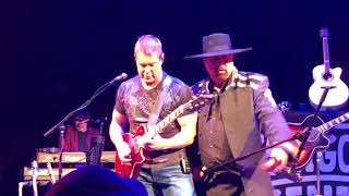 Watch Montgomery Gentry All Night Long video