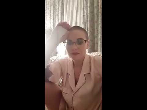 Марина Вовченко Одевается После Работы – 4 2004