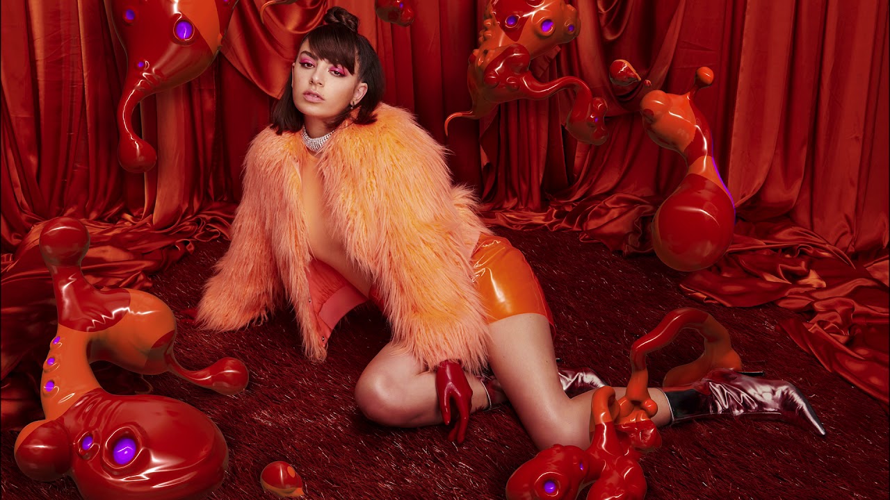 Charli XCX - Girls Night Out [Official Audio] - «Видео»
