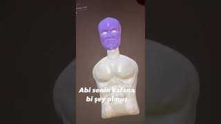 Şehinşah Osuruyor?