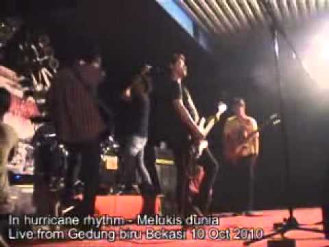 In hurricane rhythm - Obsesi dan ceritaMelukis duniaMy empty...