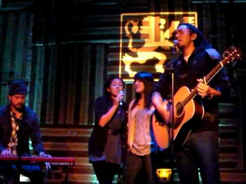 Kina Grannis - Realize w/Justin Young Live St Rocke 010709