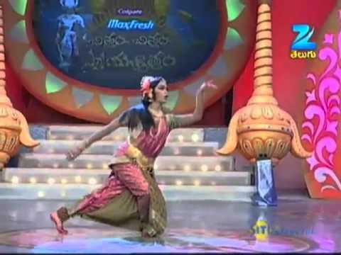 ghallu ghallu.. Swarnakamalam.mp4