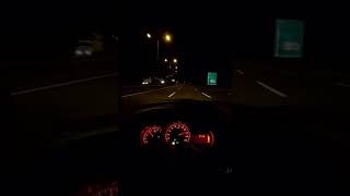 Gece Çakarlı Araç Uzun Yol Hız Snap Story