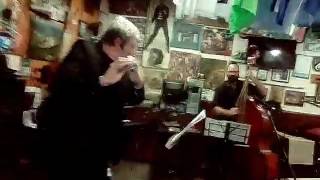 Tami Tango Trio En El Viejo Buzon