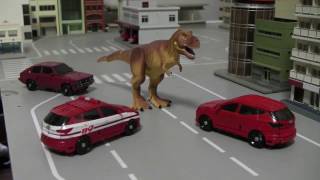 Hello Carbot Micro Vs Dinosaur Toys - Carbot Toys Robot Tranformation - Video For Kids