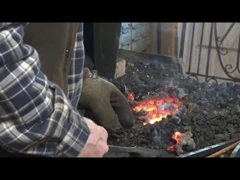 Starting and maintaining a coal forge fire - basic blacksmithing