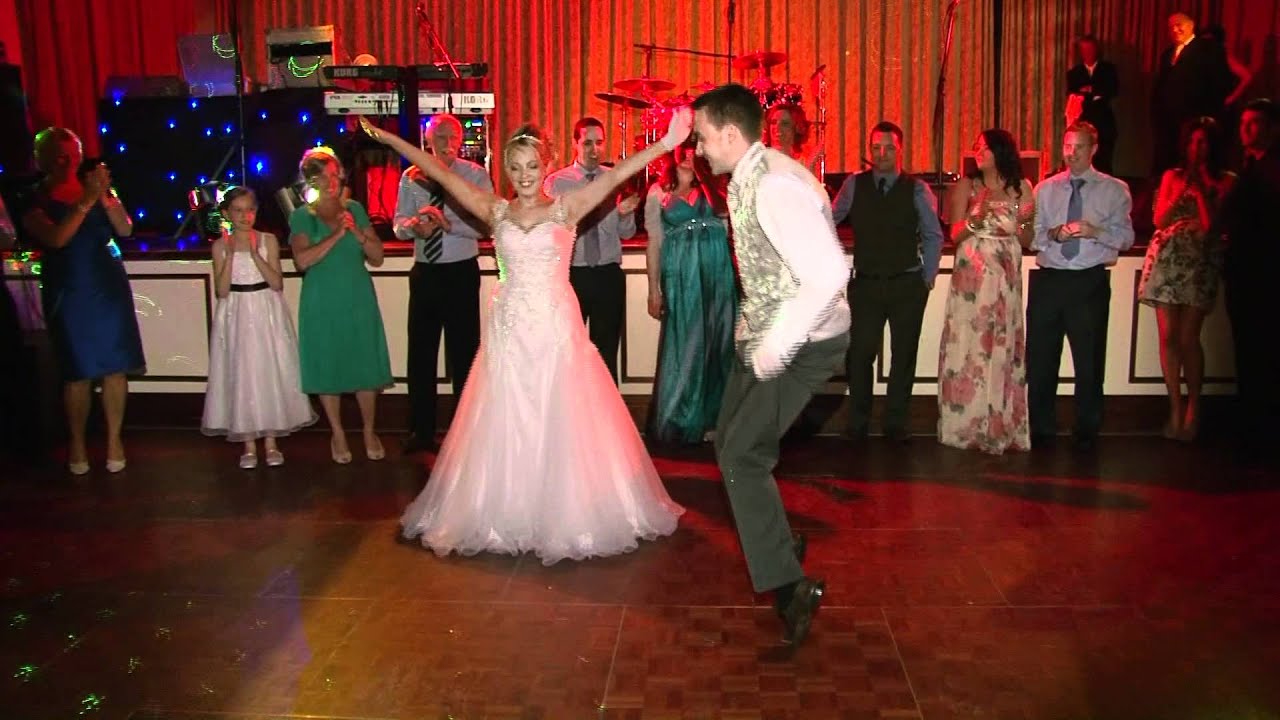 Top first dance wedding songs of 2012