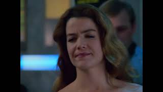 Enf Woman Has A Naked Nightmare On Spaceship