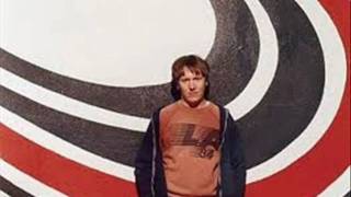 Watch Elliott Smith I Better Be Quiet Now video