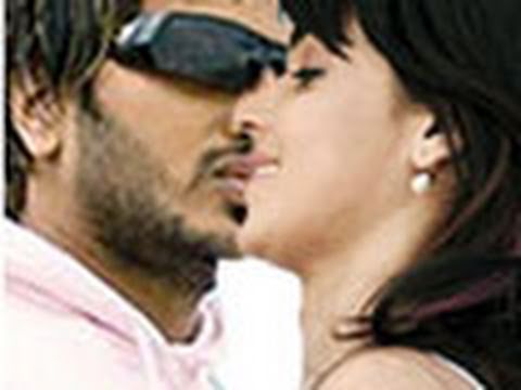 Genelia Hot Kiss Genelia Hot Kiss