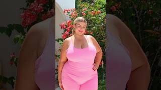 Izzy Nicholl Big Beautiful Curvy Lady Quick Facts