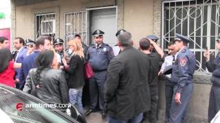 Քաշքշոց Նիկոլ Փաշինյանի, «Ելք» դաշինքի անդամների եւ ոստիկանների միջեւ
