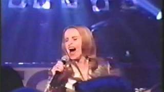 Watch Sheena Easton Giving Up Giving In video