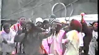 Watch Haiku Detat Los Dangerous video