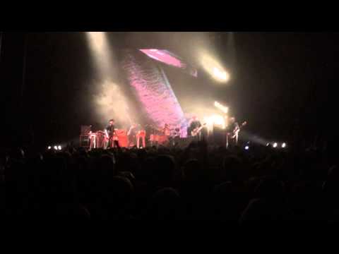 Queens of the Stone Age - Sick, Sick, Sick