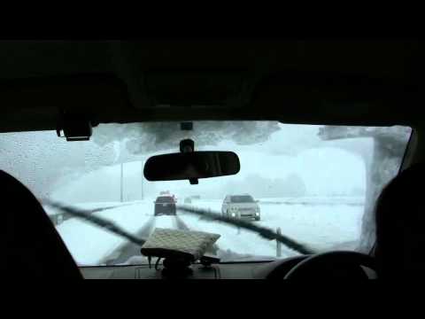 12／31／2010 from Yonago to Kobe at an Ultimate Big Snow Day 記録的な雪の日、米子道にて