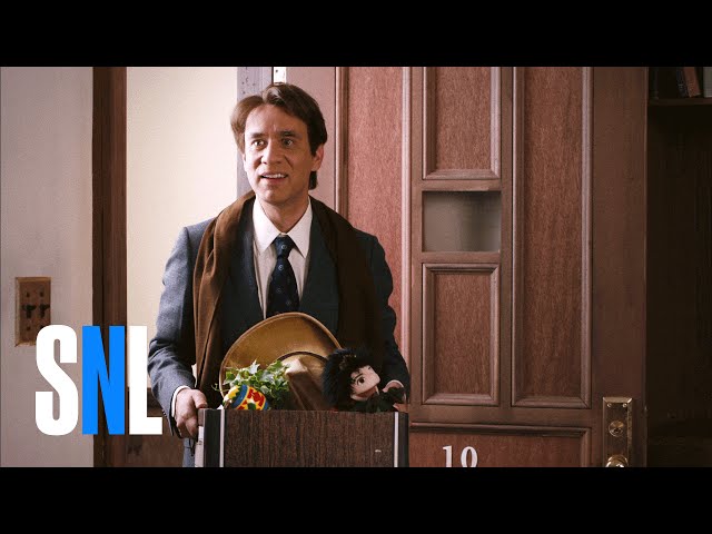 SNL’s Dead Poets Society Spoof Has Outrageous Surprise Ending - Video