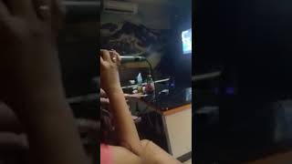 Cewe Karokean Sambil Mabuk