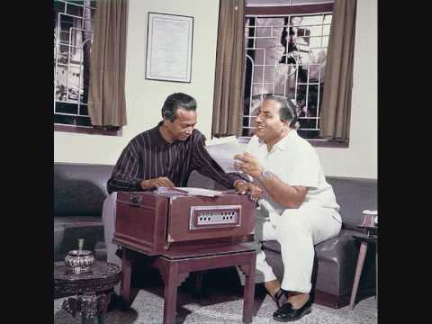 Mohabbat Ke Suhane Din sung by Nasir