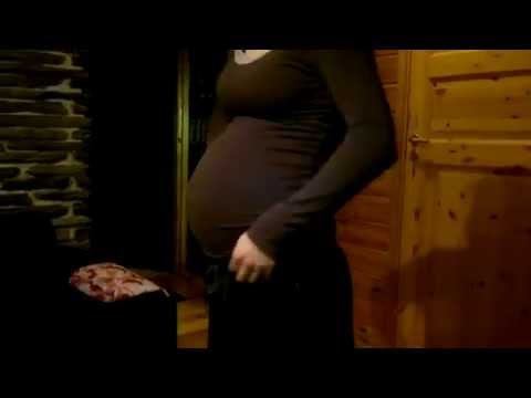 Camgirl pregnant belly movements