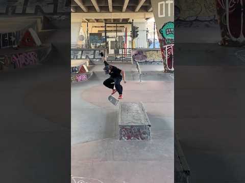 🦾 Brandon Valjalo Mill Street Skatepark Session In Capetown, South Africa!