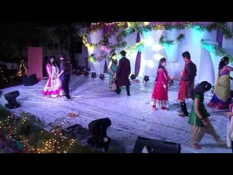 Balle Balle - Boys Vs Girls Group Dance