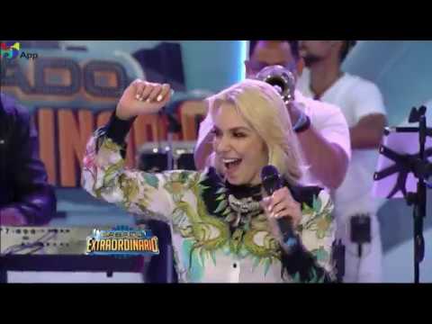 Hony Estrella y Paloma Almonte Junto a Divas By Jiménez En Sábado Extraordinario